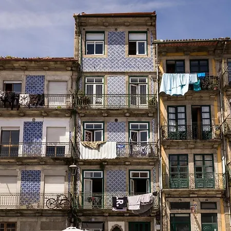 Alma Taipas Porto